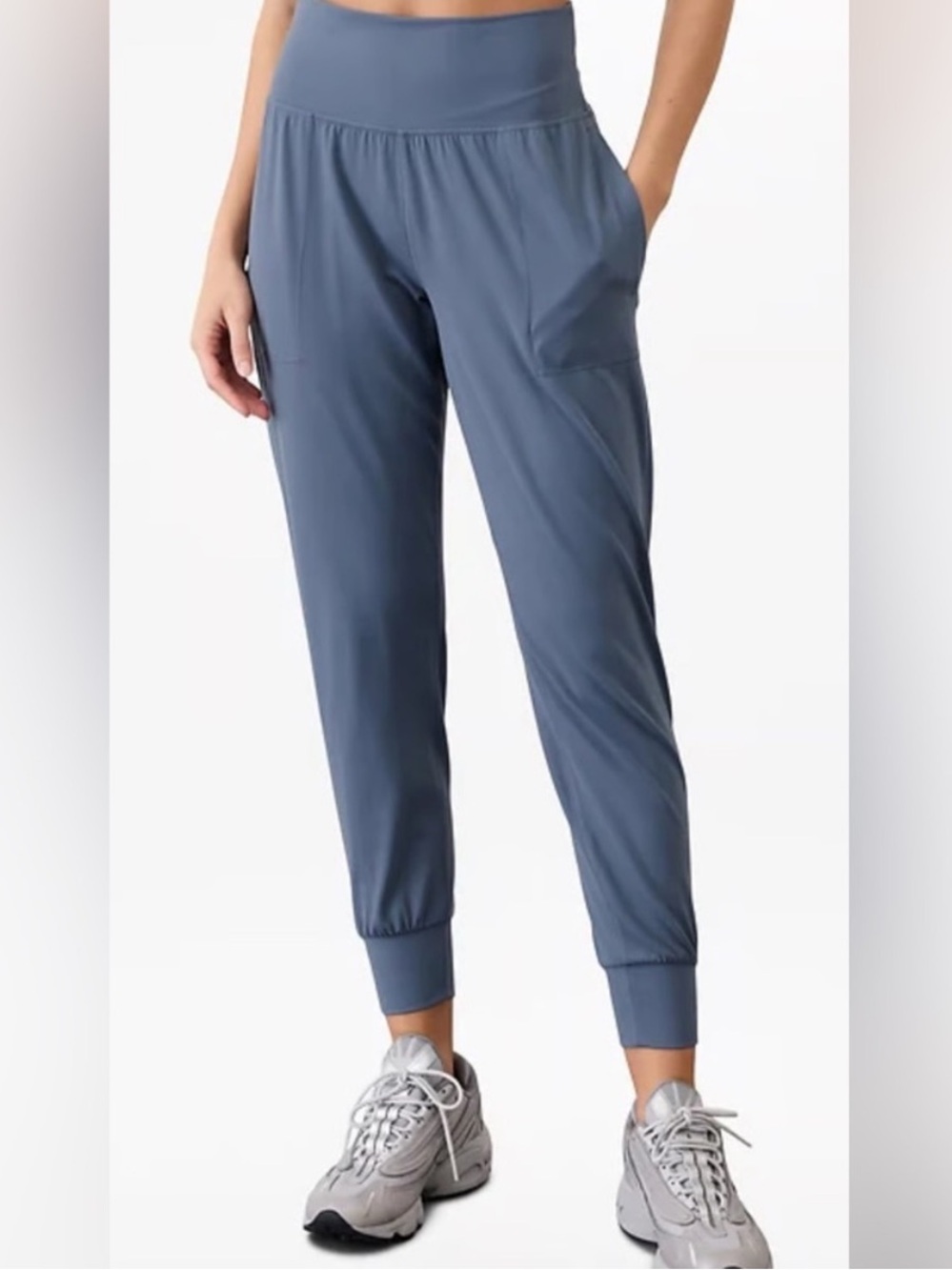 NWOT Athleta Salutation Shadow Blue Joggers Sz Large